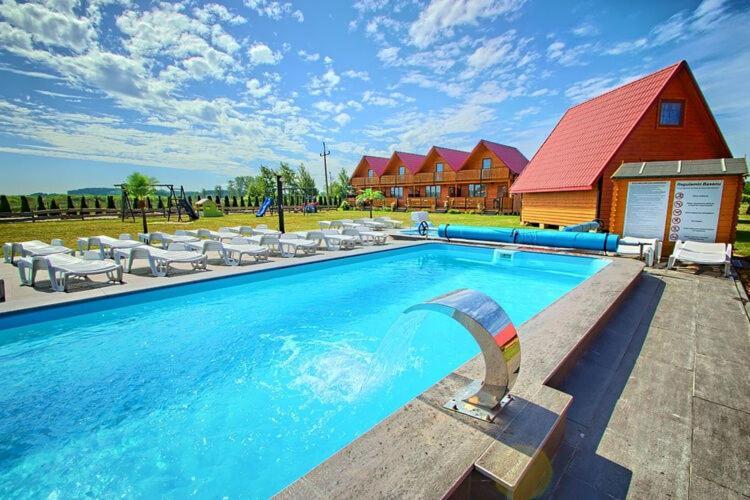 Holiday Resort With Pool, ヤロスワビエツ エクステリア 写真